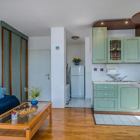 Amazing Apartment In Krk With Kitchen Krk Town Zewnętrze zdjęcie