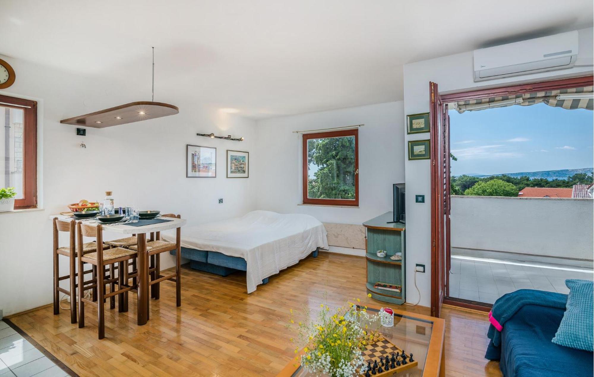 Amazing Apartment In Krk With Kitchen Krk Town Zewnętrze zdjęcie