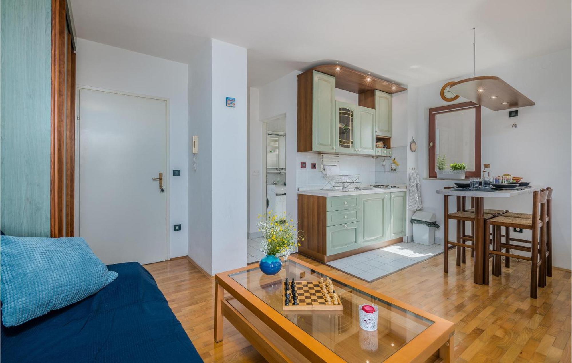 Amazing Apartment In Krk With Kitchen Krk Town Zewnętrze zdjęcie